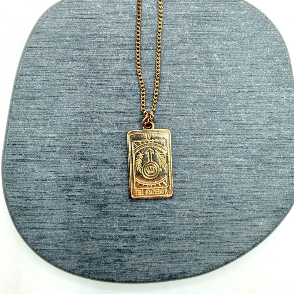 Gold Tone The Emperor IV Tarot Card Pendant Necklace Crown Symbol Adjustable